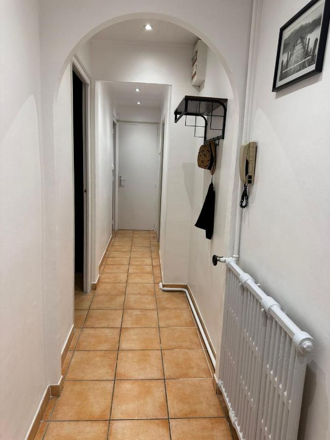 Appartement Lumineux Et Spacieux 2 Chambres Avec Parking Gratuit Dans La Rue Perpignan Extérieur photo