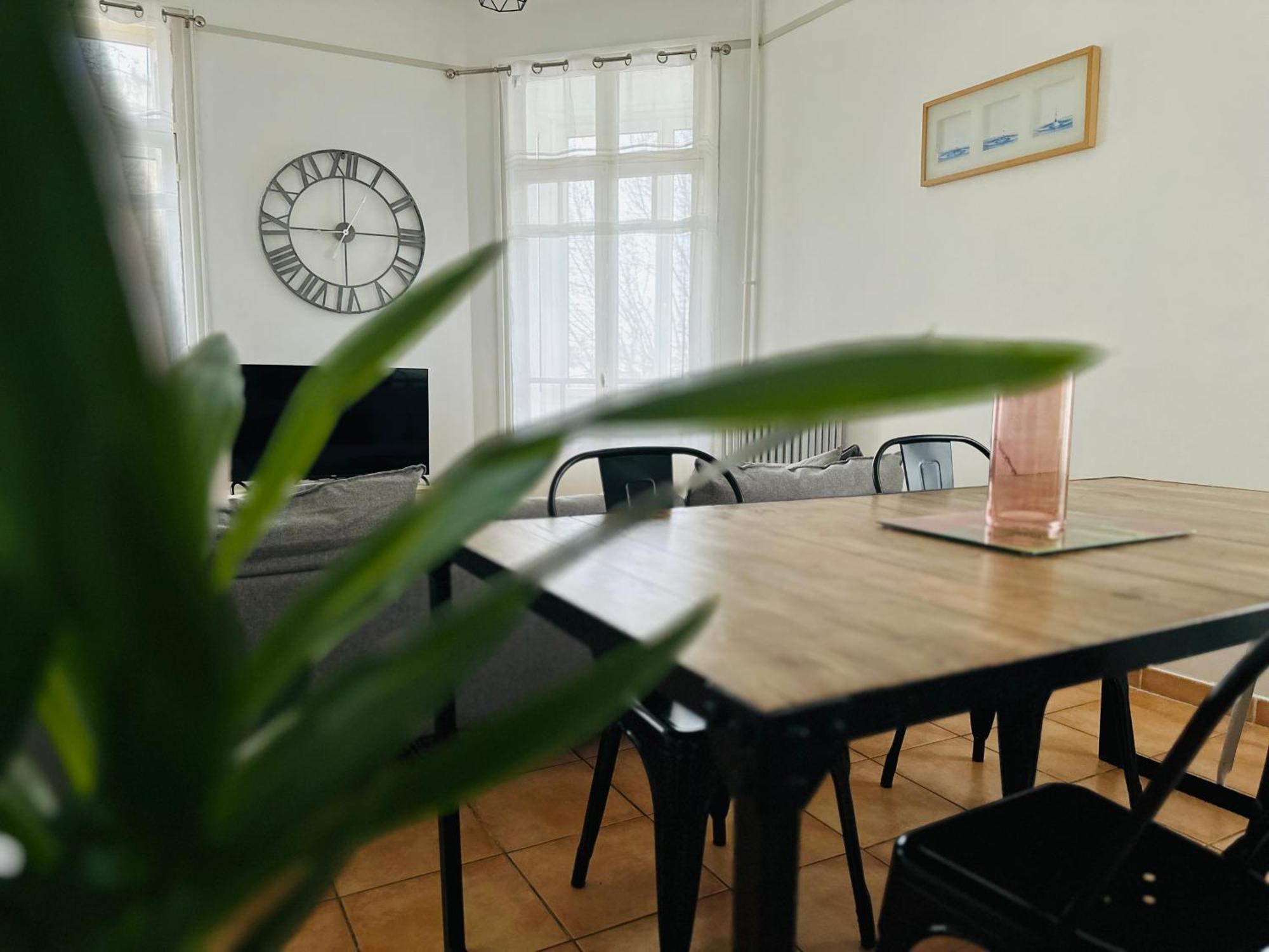 Appartement Lumineux Et Spacieux 2 Chambres Avec Parking Gratuit Dans La Rue Perpignan Extérieur photo
